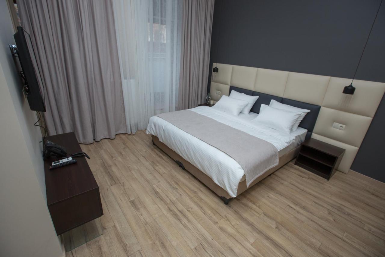 History Hotel Tbilisi Bagian luar foto