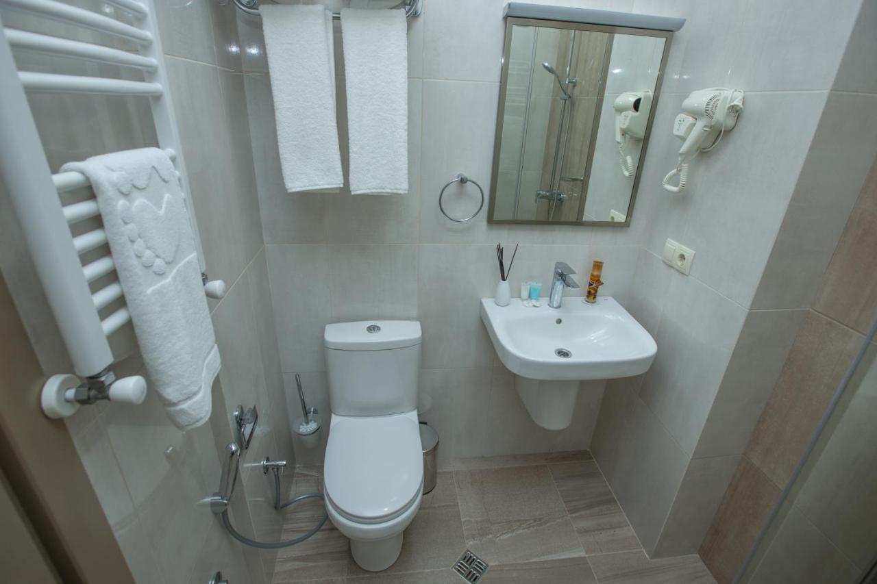 History Hotel Tbilisi Bagian luar foto